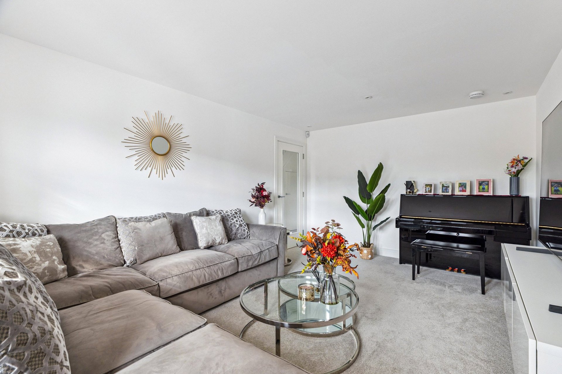 19 Maidenhill Grove, Newton Mearns, Glasgow, G77 5GT - Picture #6