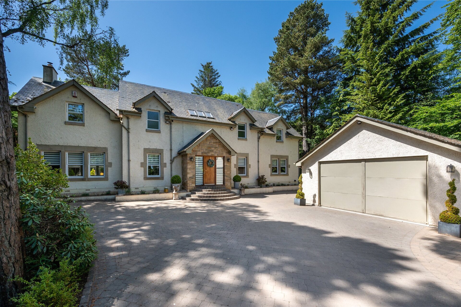 The Pines, Mauricewood, Penicuik, EH26 0NH - Picture #1