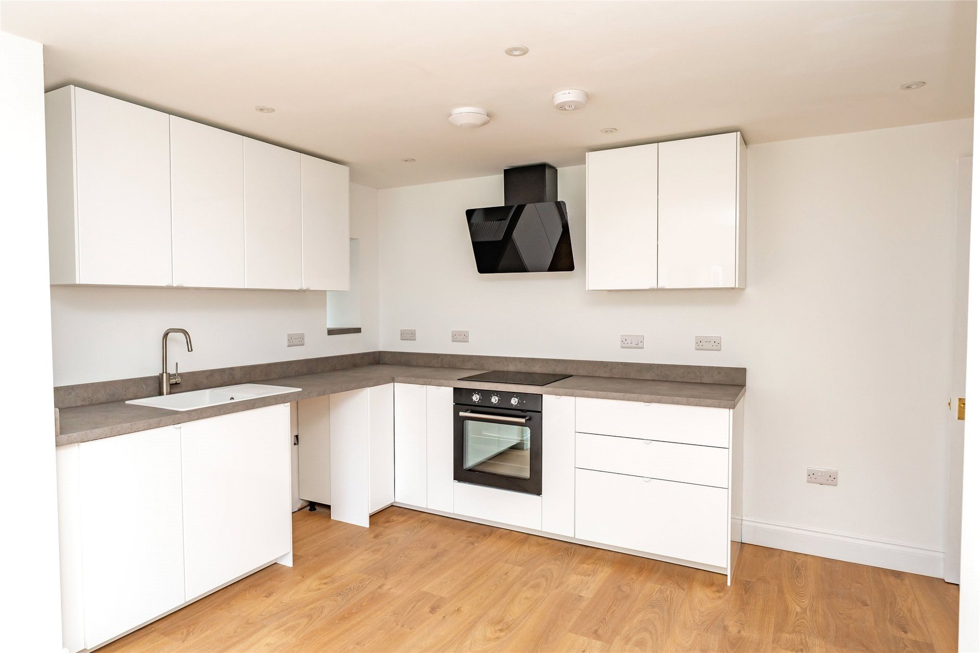 16 Fountain Place, Loanhead, Midlothian, EH20 9EA - Picture #4