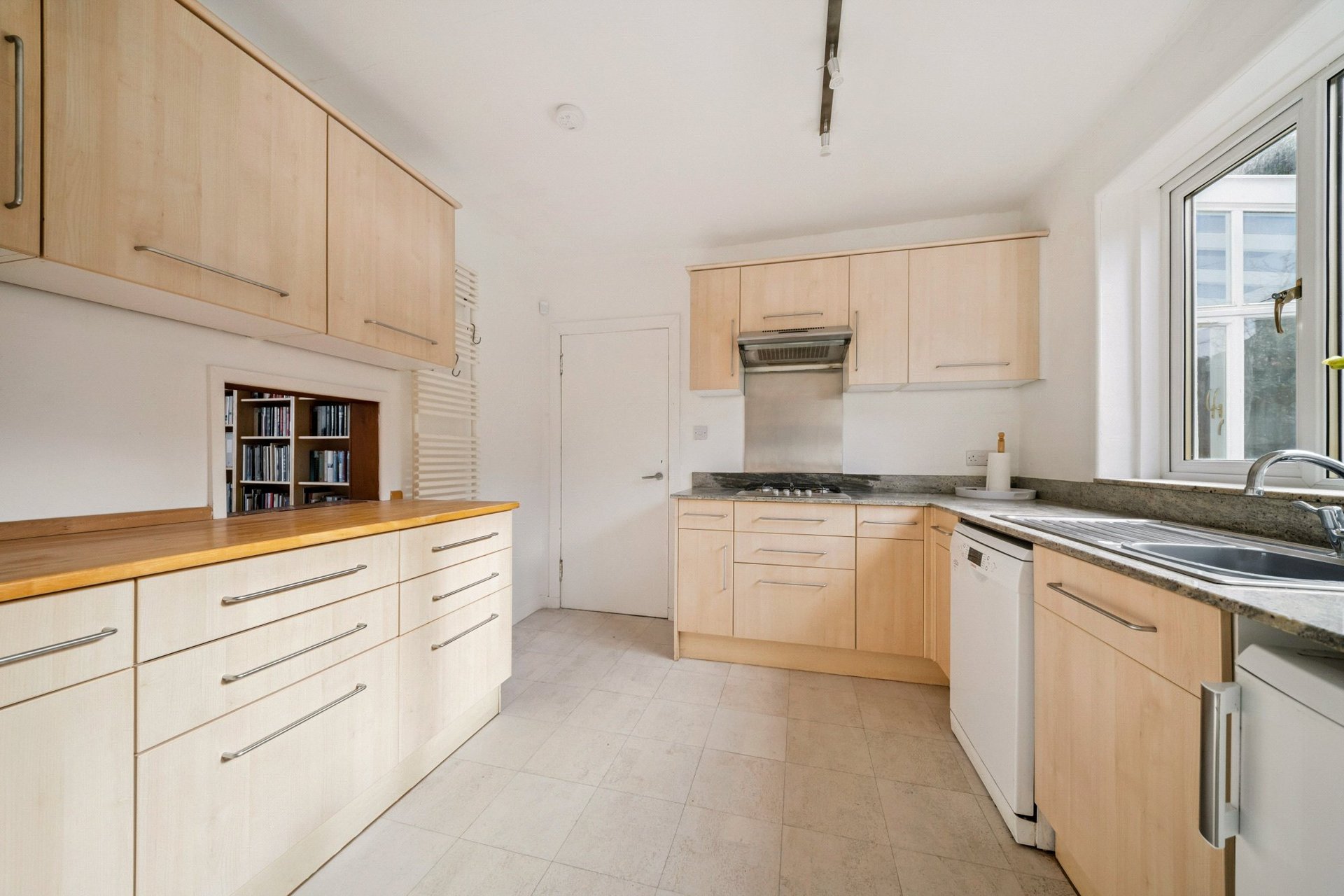 21 Braid Mount, Braids, Edinburgh, EH10 6JH - Picture #11