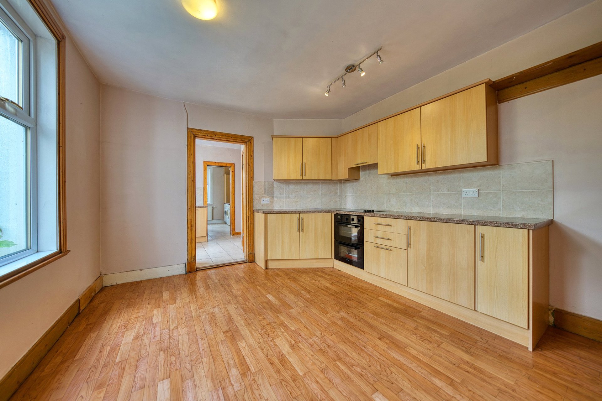 94 Talbot Terrace, Scotstounhill, Glasgow, G13 3RX - Picture #10