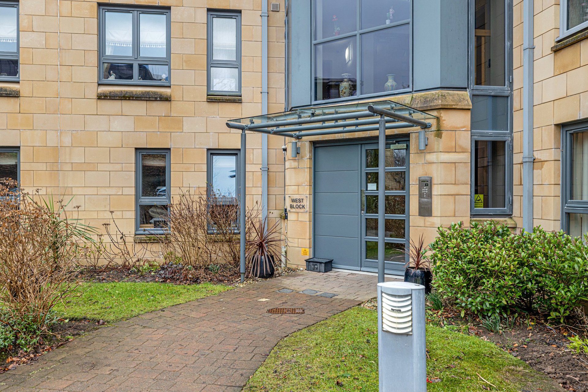 17 Thorn Heights, Bearsden, G61 4AZ - Picture #4