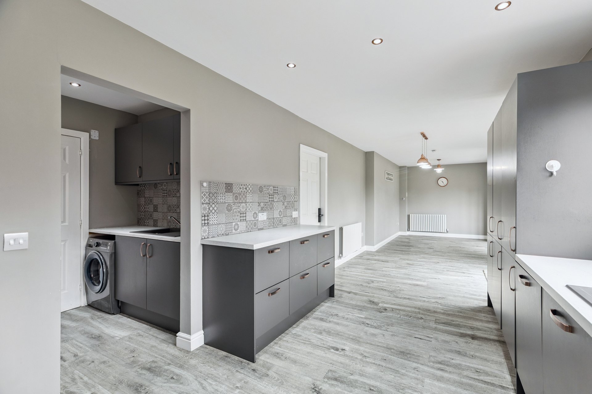 28 Deaconsbrook Road, Thornliebank, G46 7UX - Picture #11