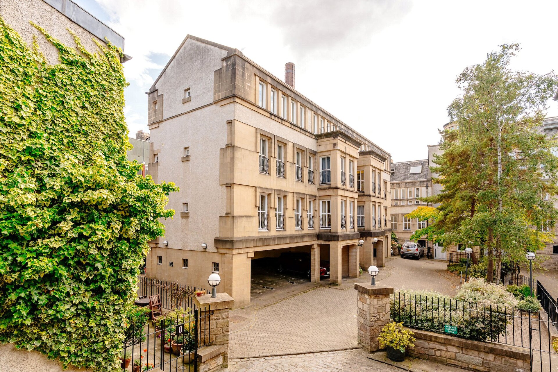 1F, 2 Gayfield Close, New Town, Edinburgh, EH1 3NA - Picture #1