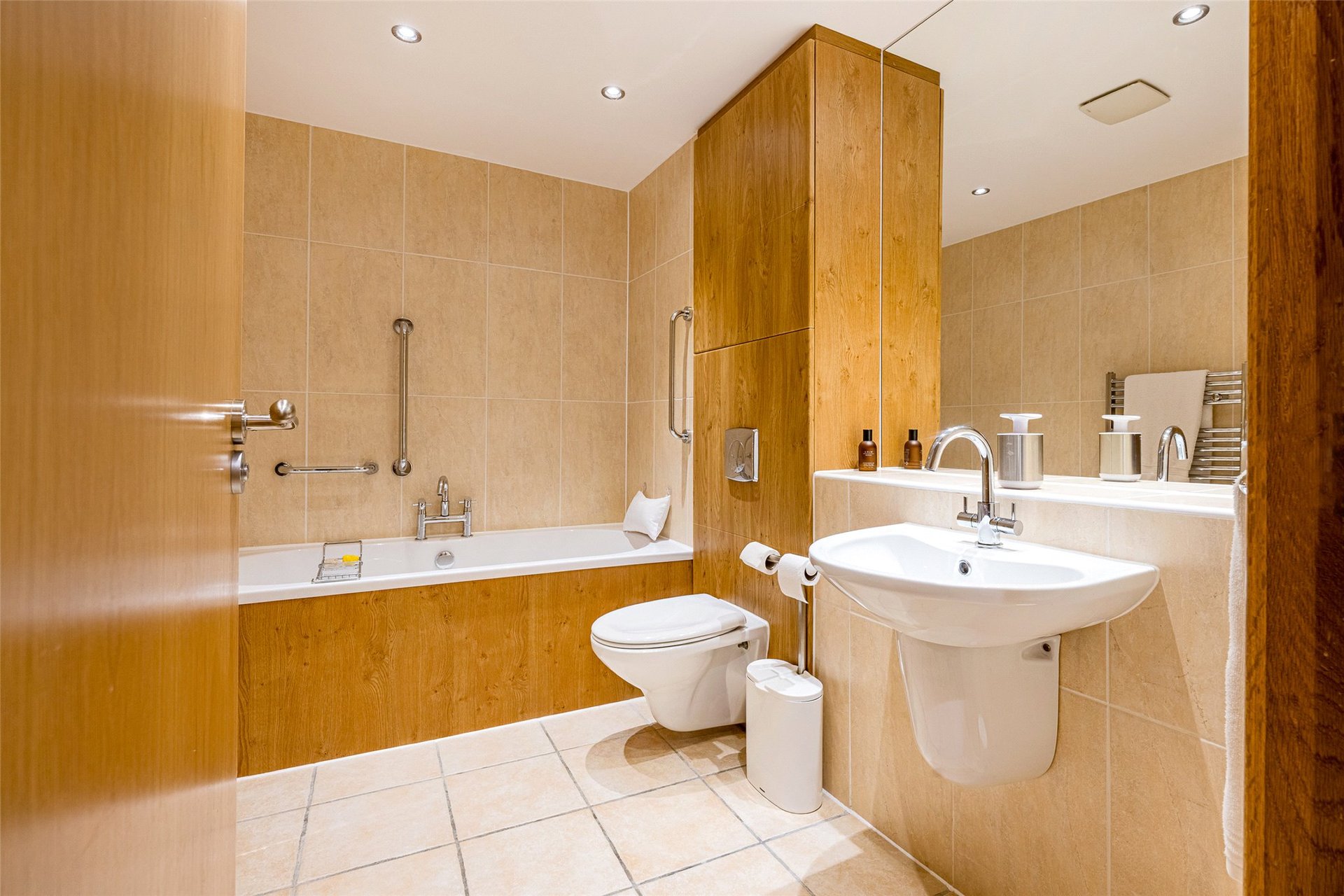 8 Thorn Heights, Bearsden, G61 4AZ - Picture #18