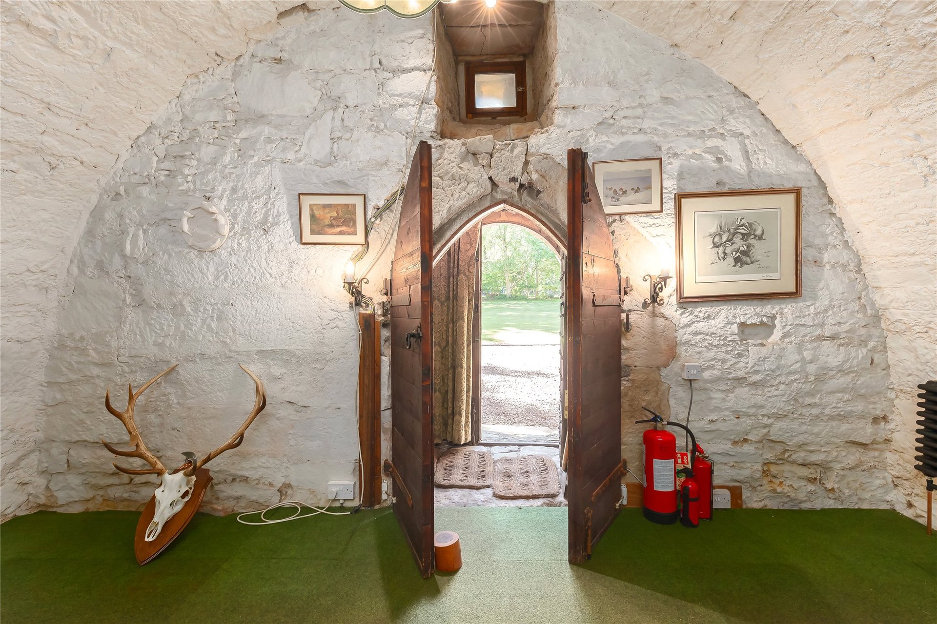 Cramond Tower, Kirk Cramond, Edinburgh, EH4 6HZ - Picture #9