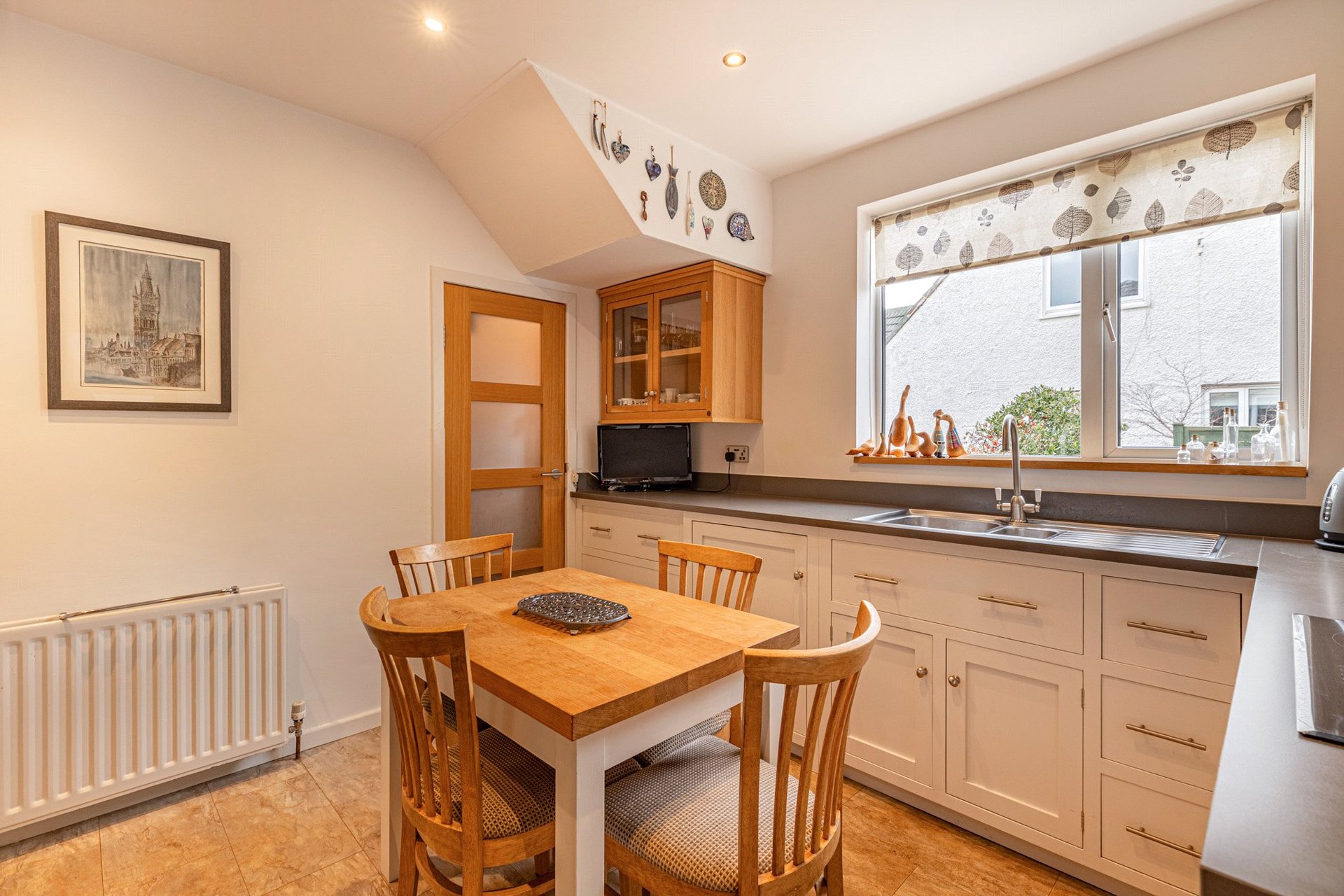 8 South Glassford Street, Milngavie, G62 6AT - Picture #12