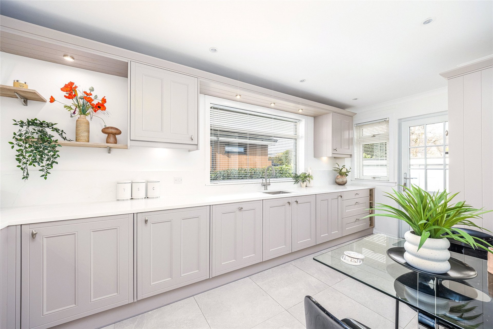 105 Stockiemuir Avenue, Bearsden, G61 3LX - Picture #12