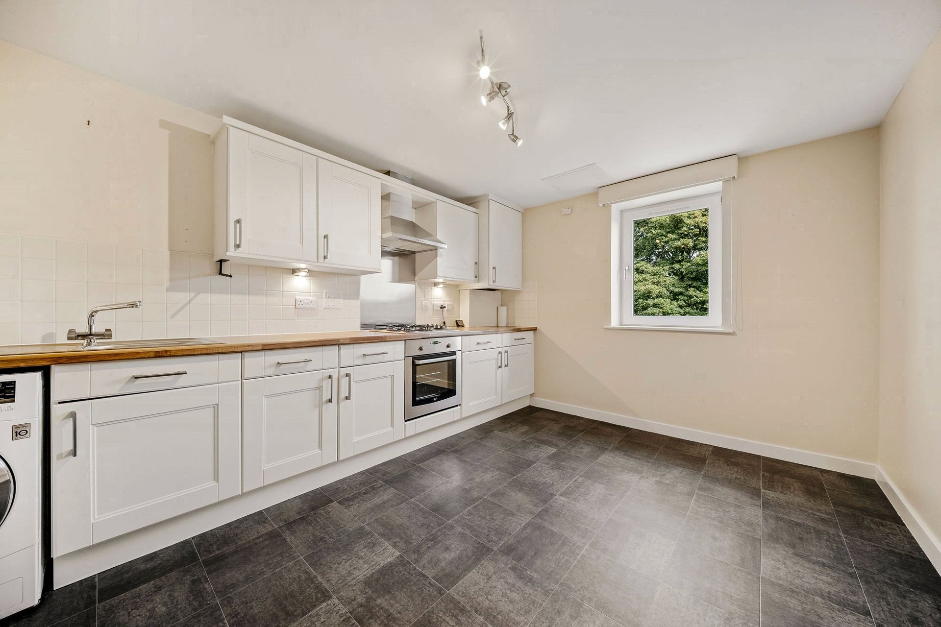 Flat 15, 2 North Pilrig Heights, Edinburgh, EH6 5FE - Picture #5