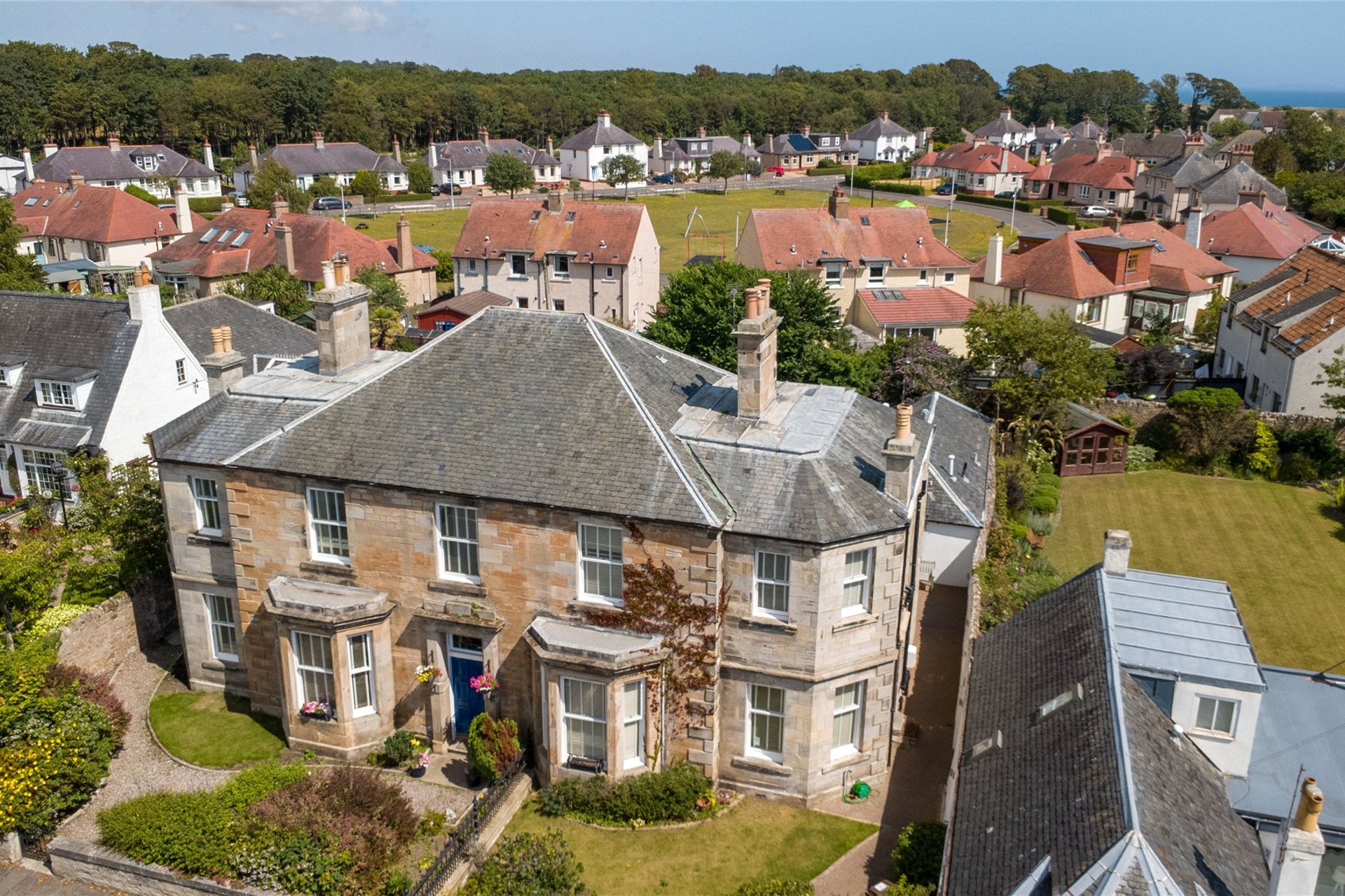 The Elms Villa and Garden Cottage, 14 Park Place, Elie, Fife, KY9 1DH - Picture #2
