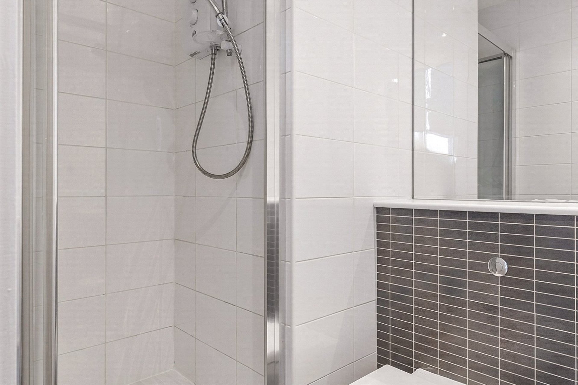 Flat 3/1 Templeton On The Green, 15 Templeton Court, Glasgow City, G40 1EF - Picture #16
