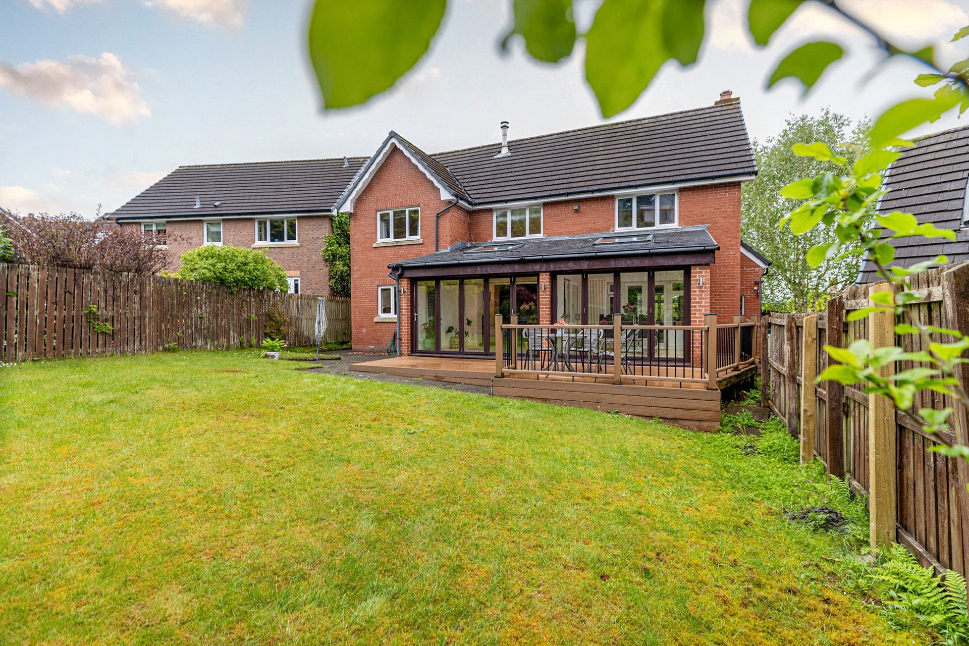 33 Douglas Muir Drive, Milngavie, G62 7RJ - Picture #2