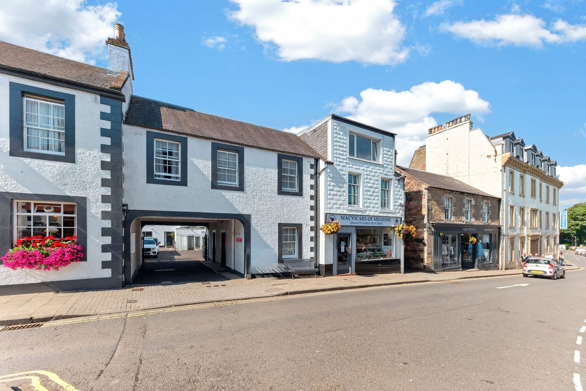 4 Market Square, Melrose, Scottish Borders, TD6 9PN - Picture #2