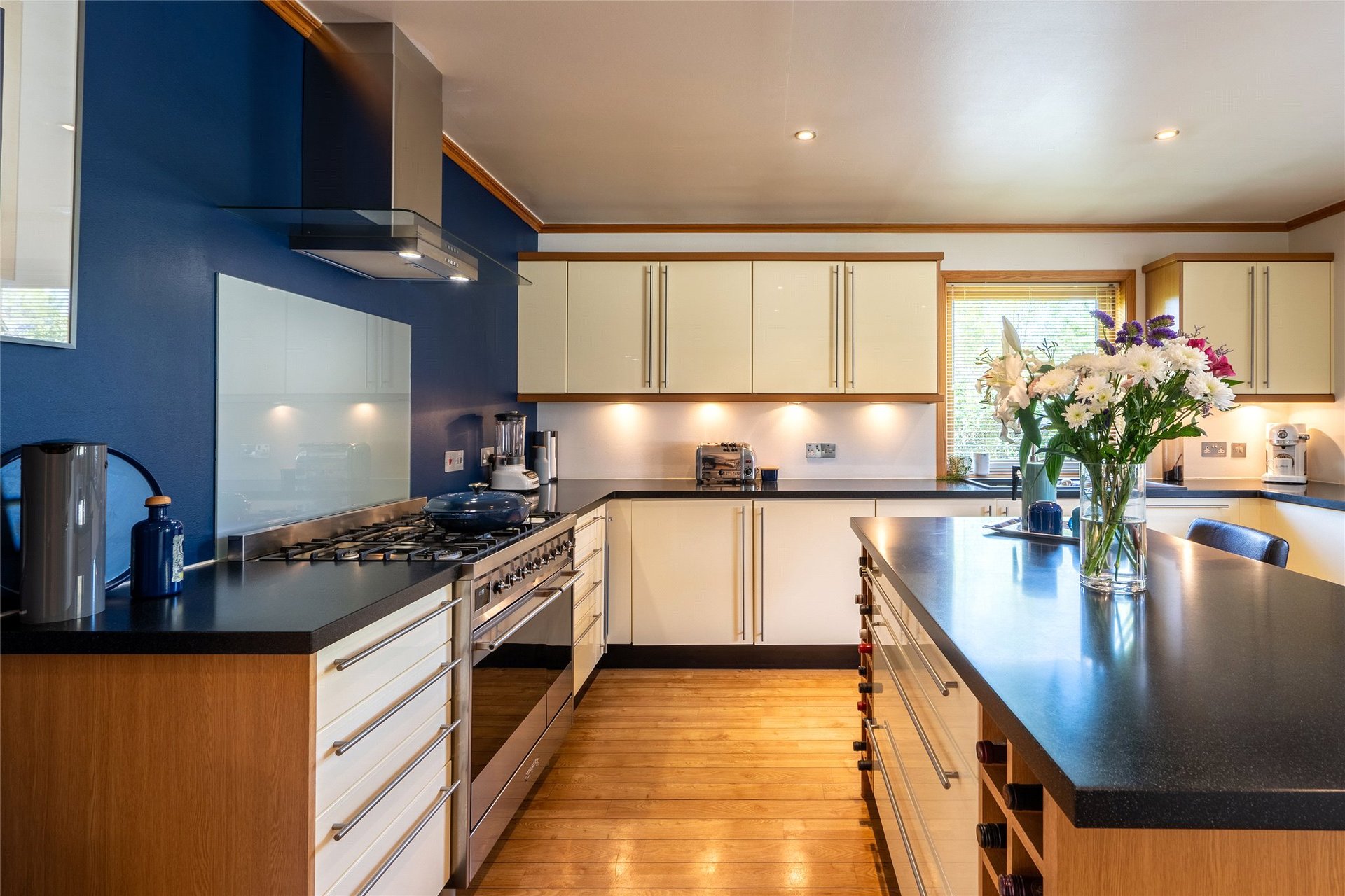 6 Woodend Crescent, Ettrickbridge, Selkirk, Scottish Borders, TD7 5JQ - Picture #8
