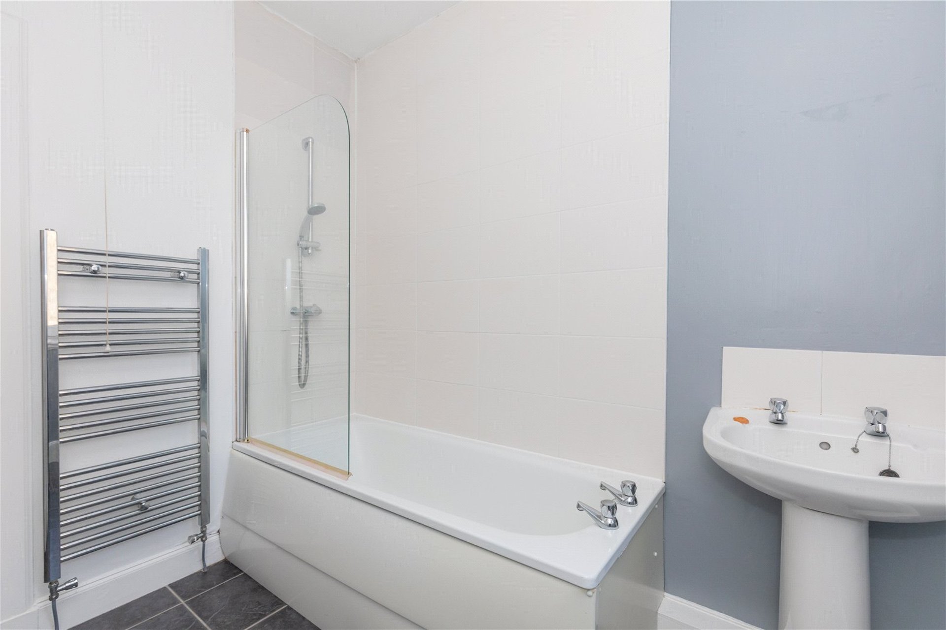 2/3 Bonnington Avenue, Edinburgh, EH6 5QH - Picture #17