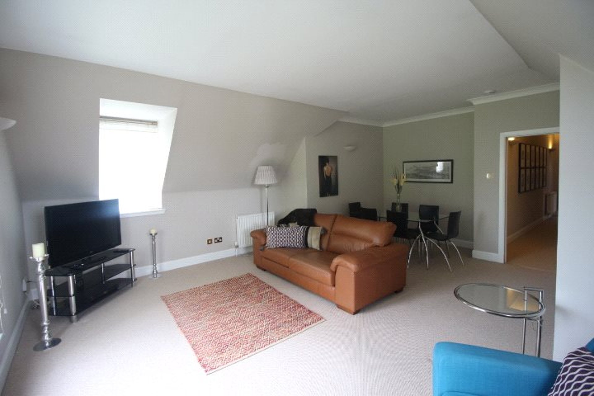 FLAT 11, 44 Cramond Road North, Cramond, Edinburgh, EH4 6JA - Picture #2