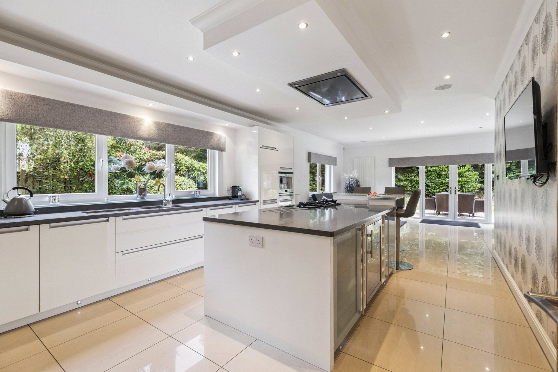 2 Park Drive, Thorntonhall, Glasgow, South Lanarkshire, G74 5AS - Picture #4