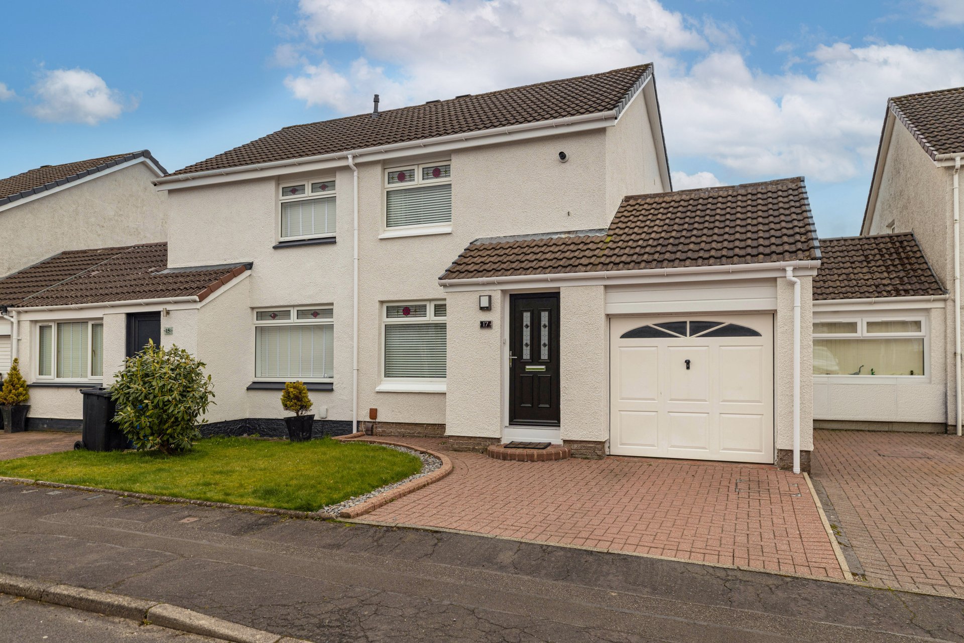 17 Loganswell Place, Thornliebank, Glasgow, Glasgow City, G46 8NQ - Picture #2