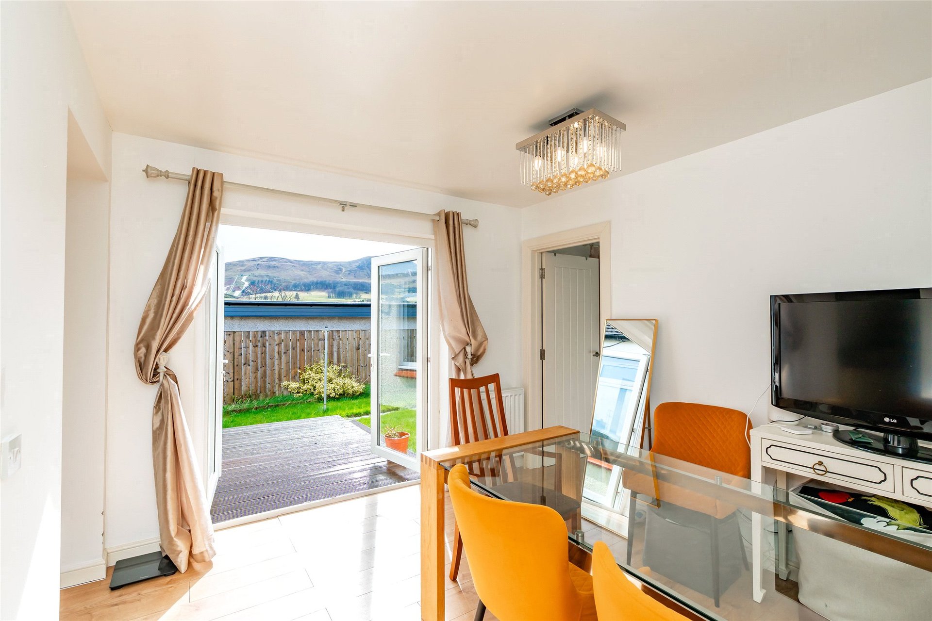 15 Swanston Place, Swanston, Edinburgh, EH10 7DD - Picture #8