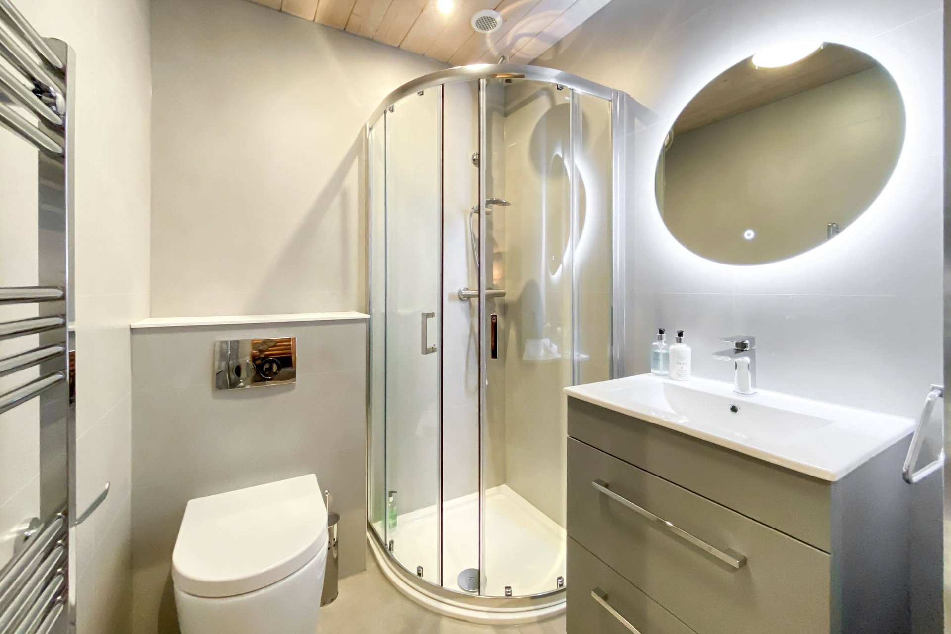 Mountain Bear Lodge, Nethy Bridge, Inverness-Shire, PH25 3DY - Picture #16