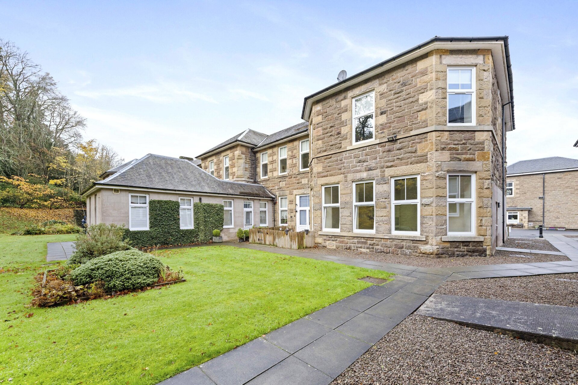 18 Dingleton Apartments, Chiefswood Road, Melrose, Scottish Borders, TD6 9HJ - Picture #1