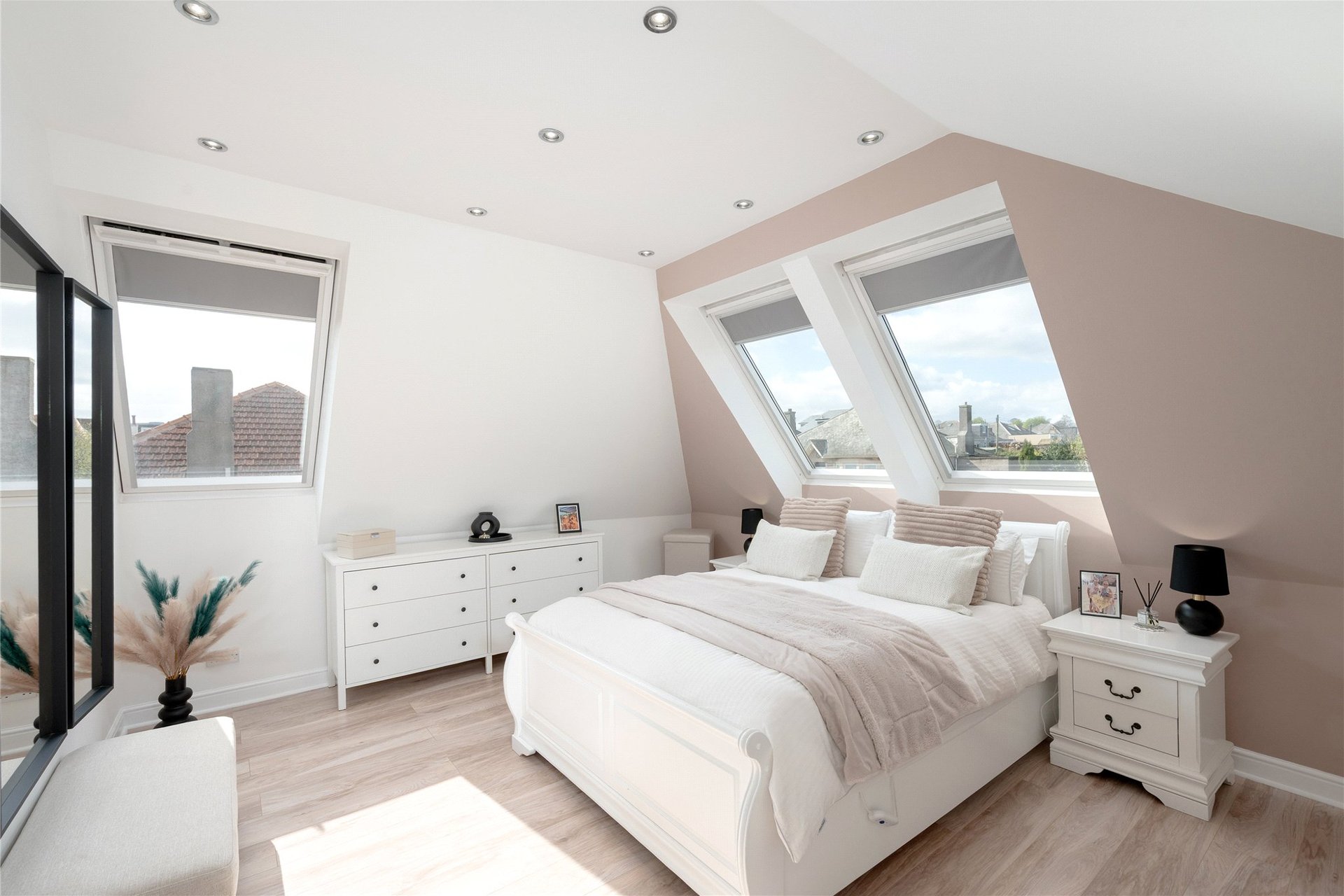 61 Duddingston Road, Edinburgh, EH15 1SD - Picture #17