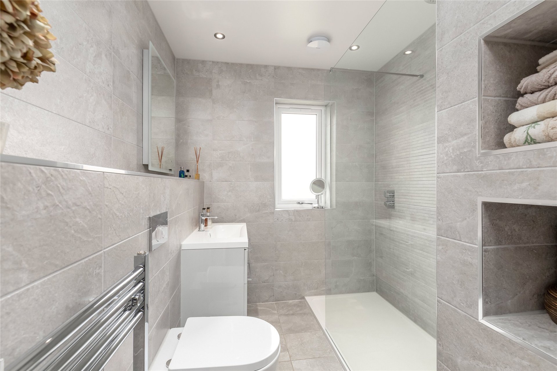 14 East Bay, North Queensferry, Inverkeithing, Fife, KY11 1JX - Picture #13