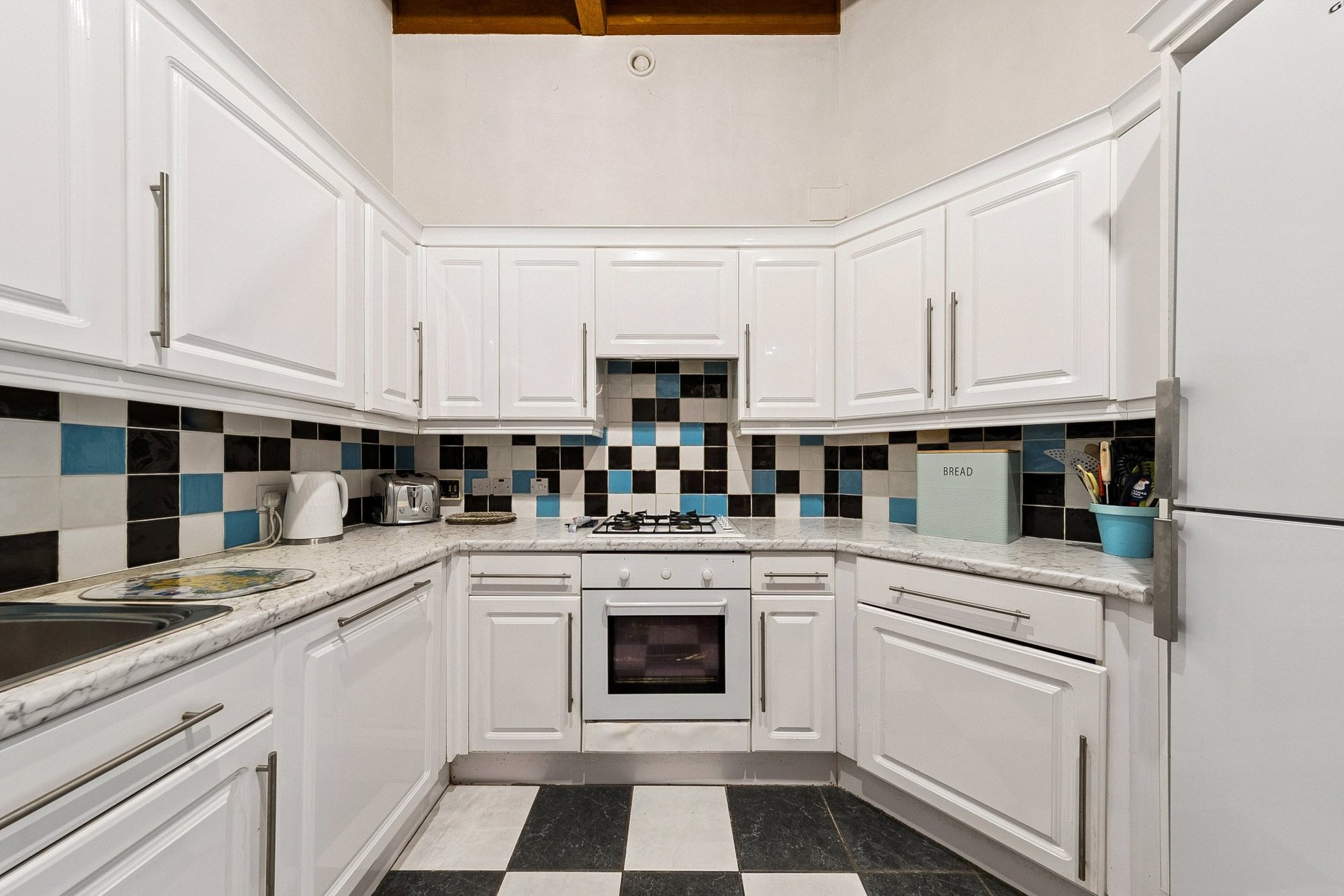 Flat 10, 9-11 Victoria Circus, Dowanhill, Glasgow, G12 9LB - Picture #14