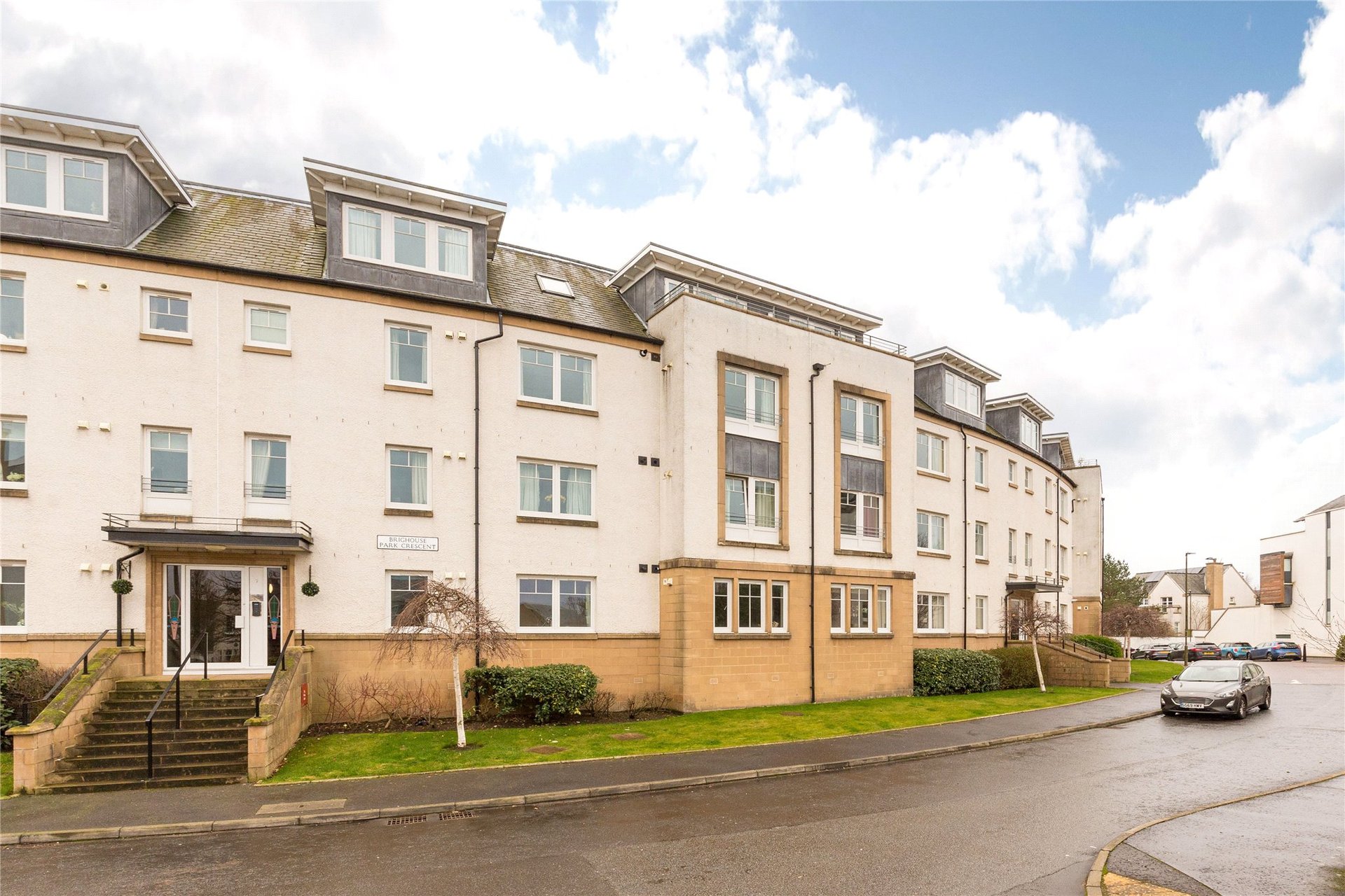7/10 Brighouse Park Crescent, Edinburgh, Midlothian, EH4 6QS - Picture #1