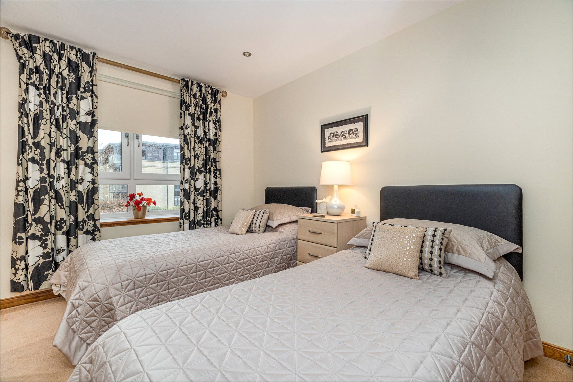 17 Thorn Heights, Bearsden, G61 4AZ - Picture #20