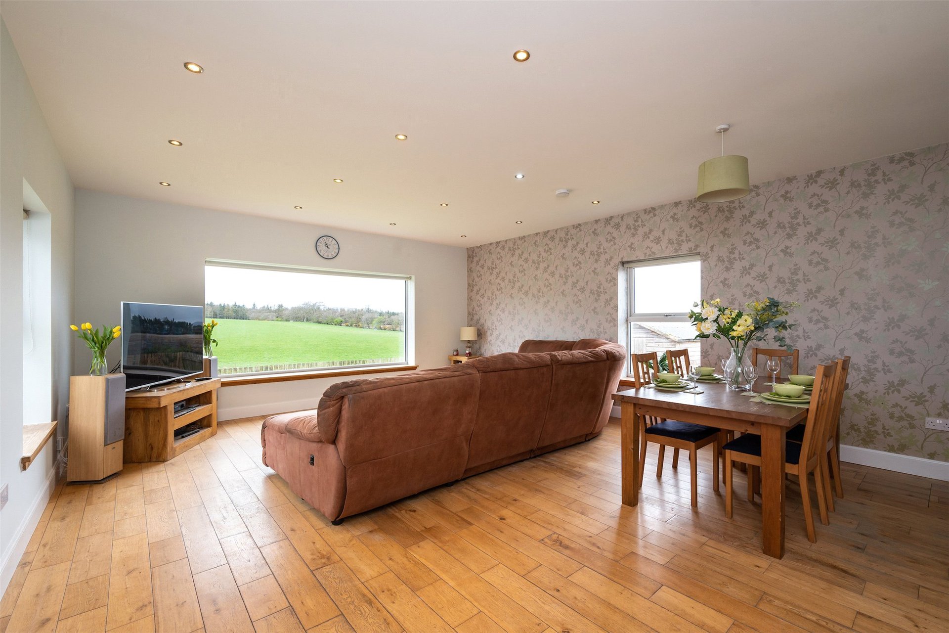 2 Newbigging Cottages, Rosewell, Midlothian, EH24 9DY - Picture #7