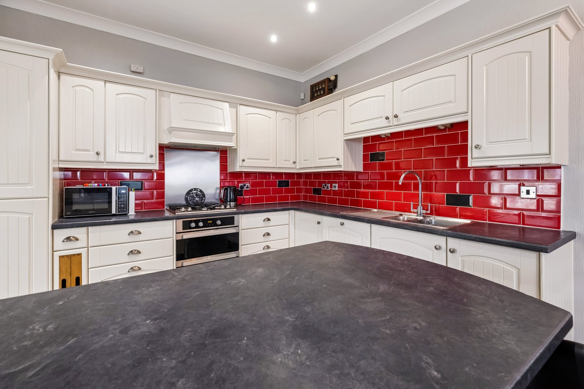 23 Iain Road, Bearsden, G61 4PA - Picture #14