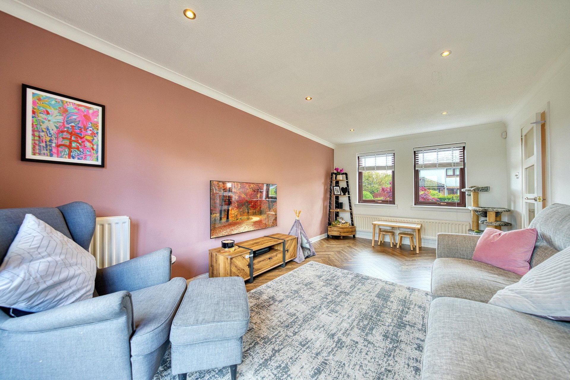 2 Lewis Place, Newton Mearns, Glasgow, G77 6TG - Picture #4
