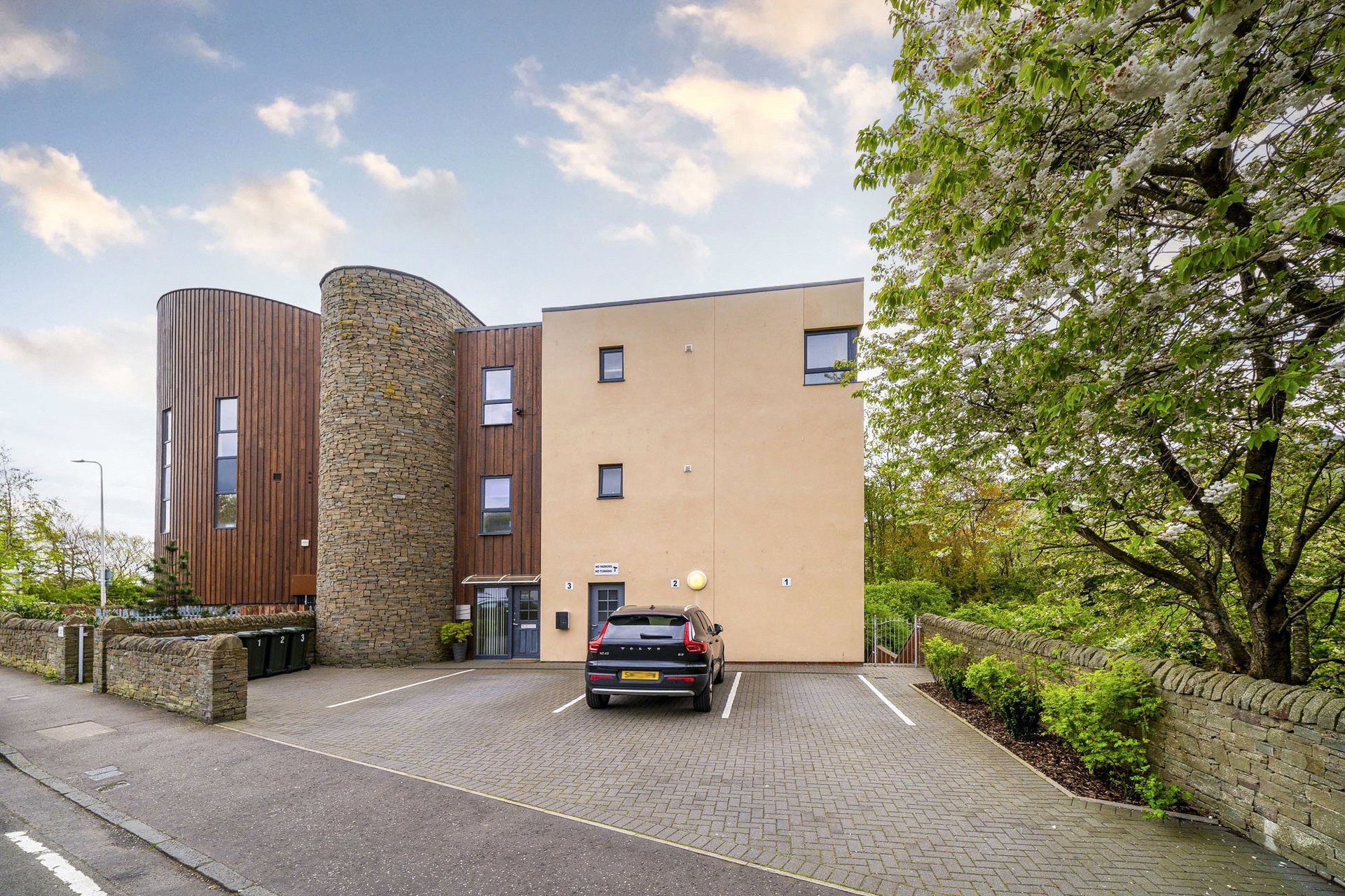 Flat 3, 1 Swanston Drive, Swanston, Edinburgh, EH10 7BL - Picture #2
