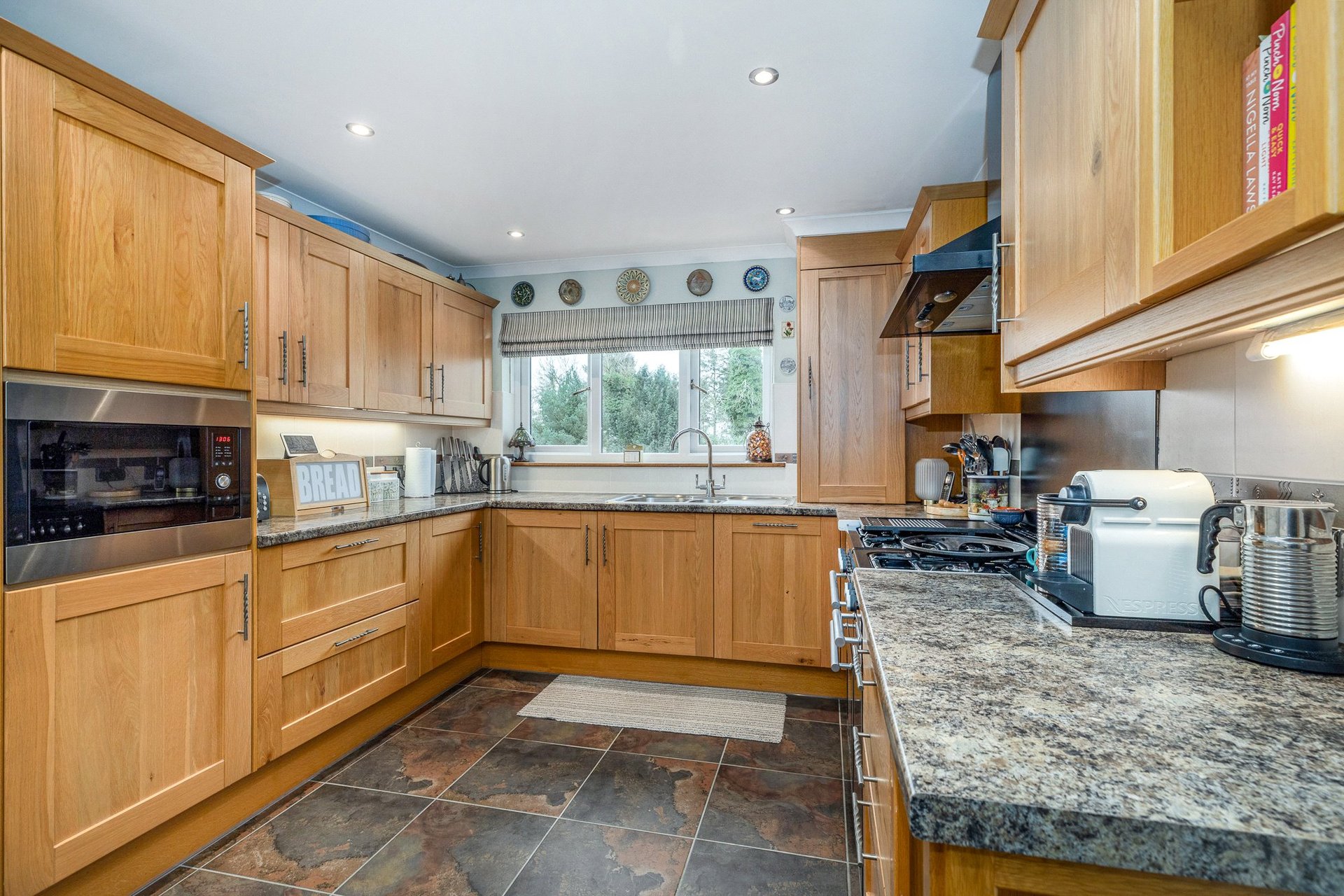 27 Ravenscourt, Thorntonhall, Glasgow, South Lanarkshire, G74 5AZ - Picture #12