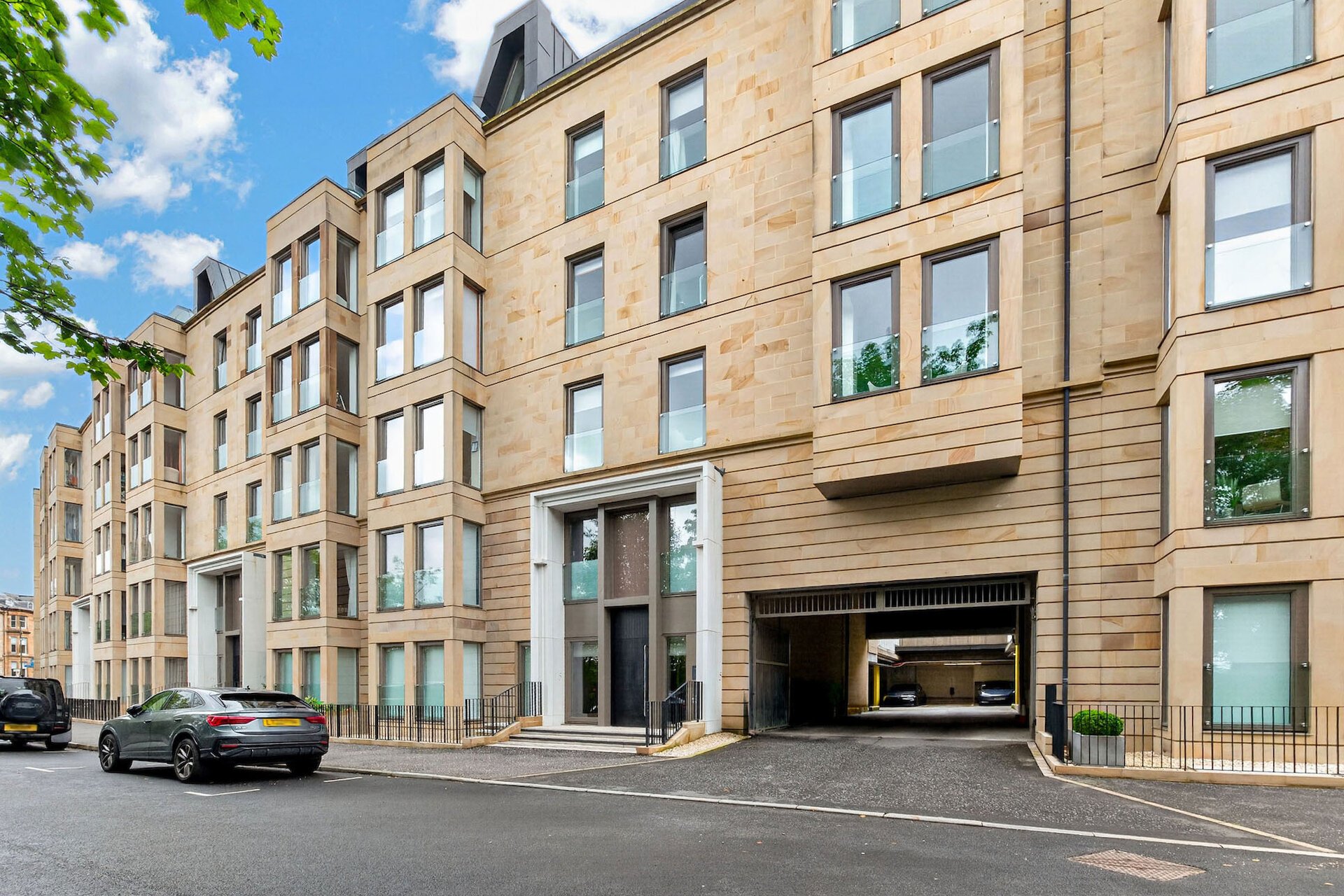 Flat 2/1, 15 Park Quadrant, Park, Glasgow, G3 6BF - Picture #1