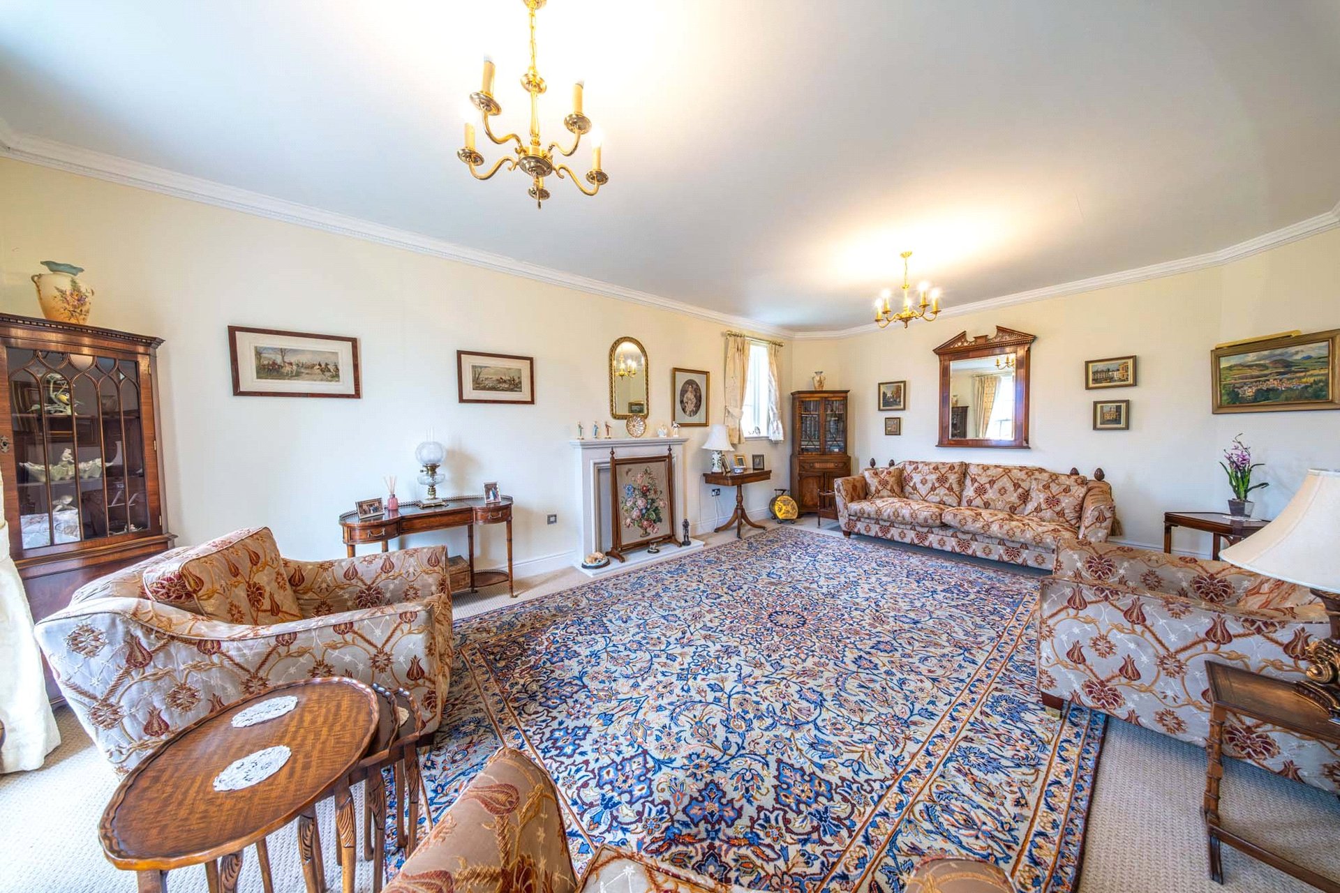 31 Bowmont Court, Heiton, Kelso, Scottish Borders, TD5 8JY - Picture #3