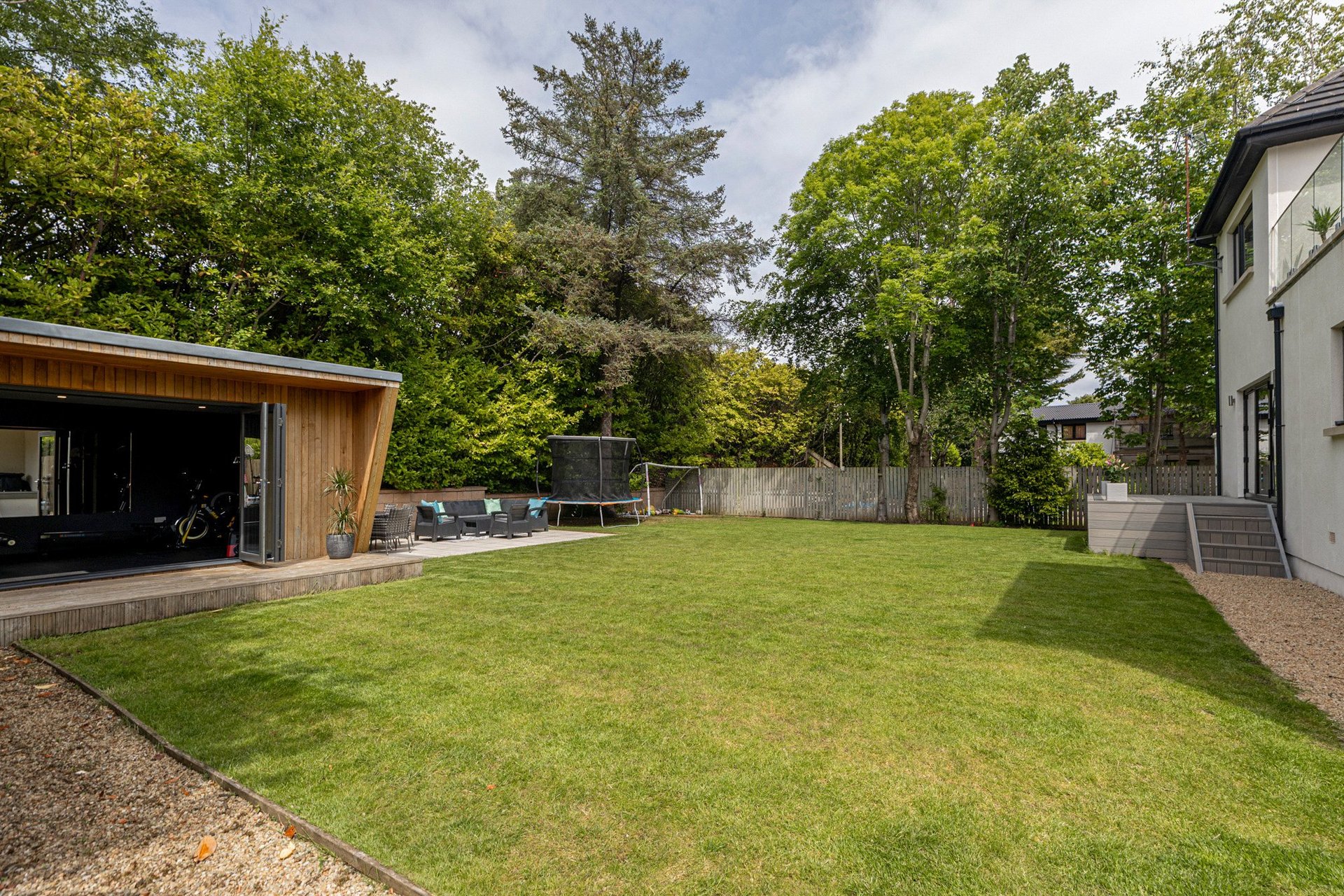 20 Sunningdale Avenue, Newton Mearns, Glasgow, East Renfrewshire, G77 5PD - Picture #50