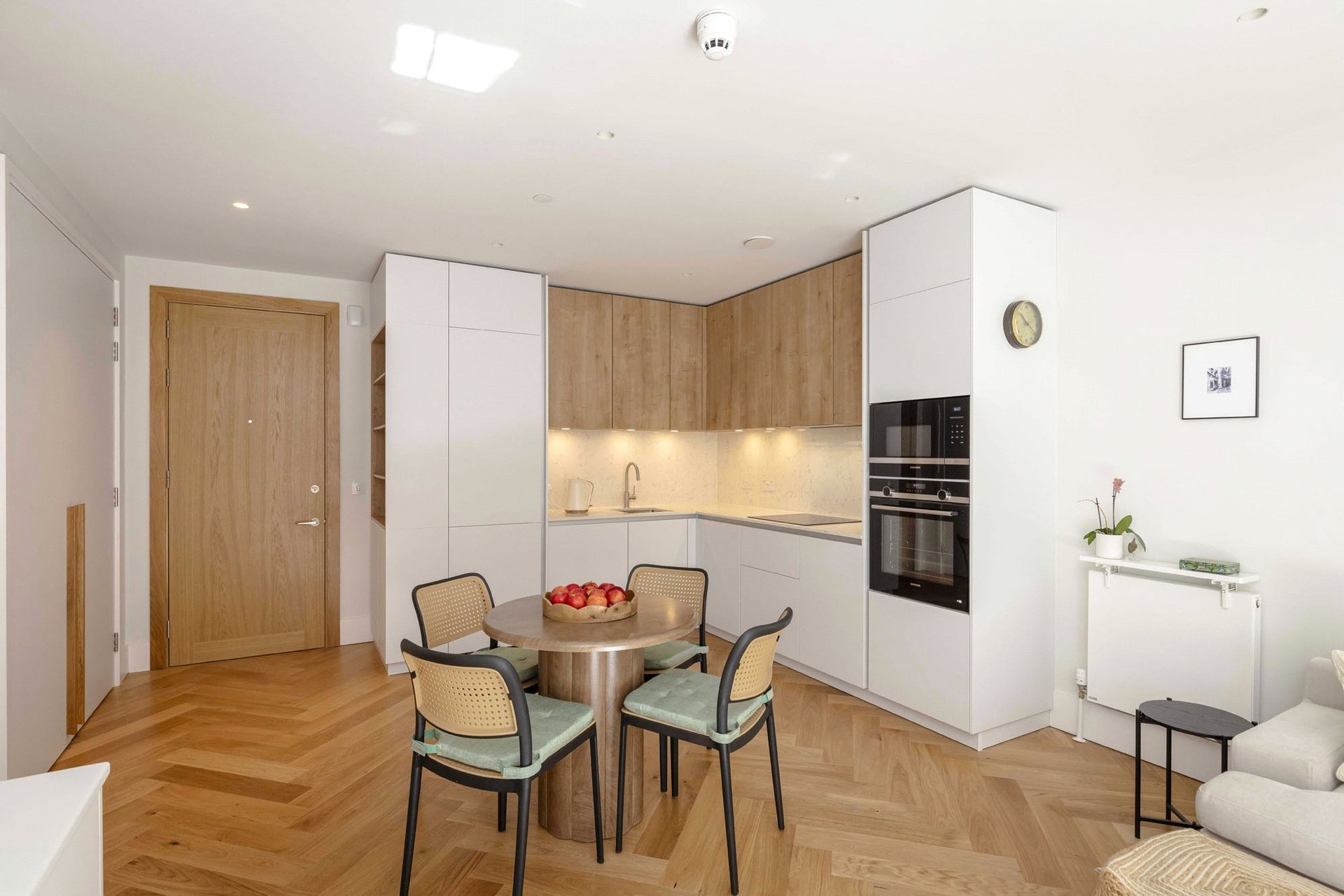 Flat 54 (Pavilion A), 1 St James Place, Pavilion A, Edinburgh, Midlothian, EH1 3BP - Picture #11