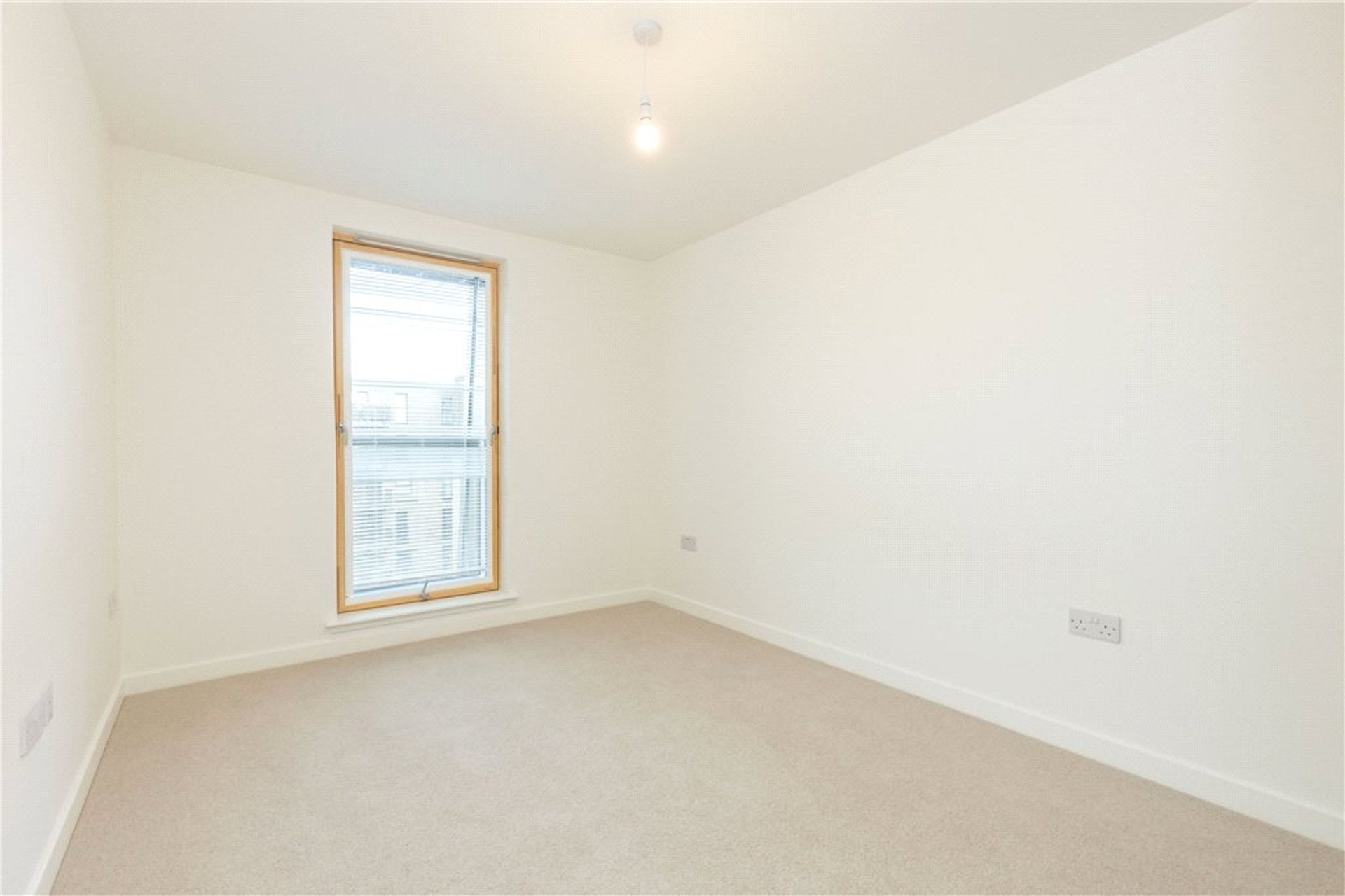 25, 17 Hughes Close, Warriston Road, EH7 4GN - Picture #9