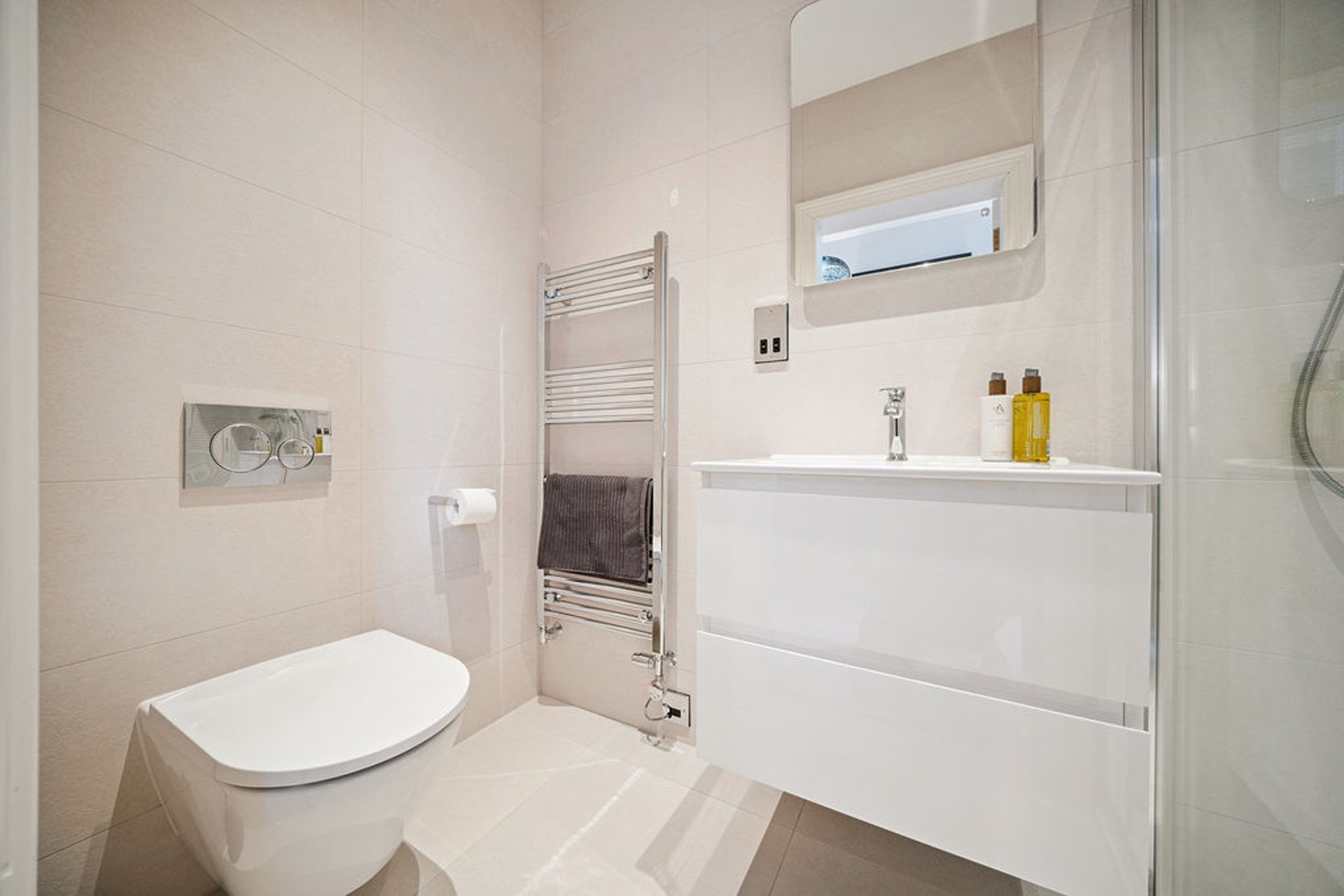 32 Henderson Row, New Town, Edinburgh, EH3 5DN - Picture #15