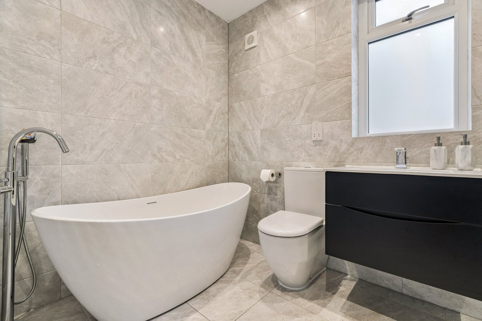 The View, 11 Craigie Drive, Newton Mearns, Glasgow, G77 5DA - Picture #33