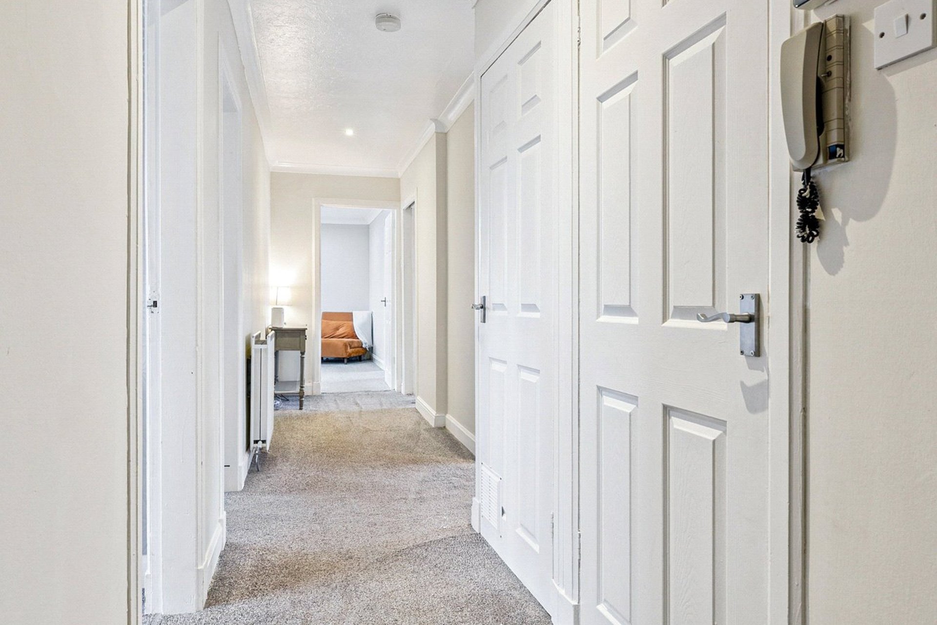 Flat 96, Castle Court, 47 Broomburn Drive, Newton Mearns, Glasgow, East Renfrewshire, G77 5JE - Picture #3