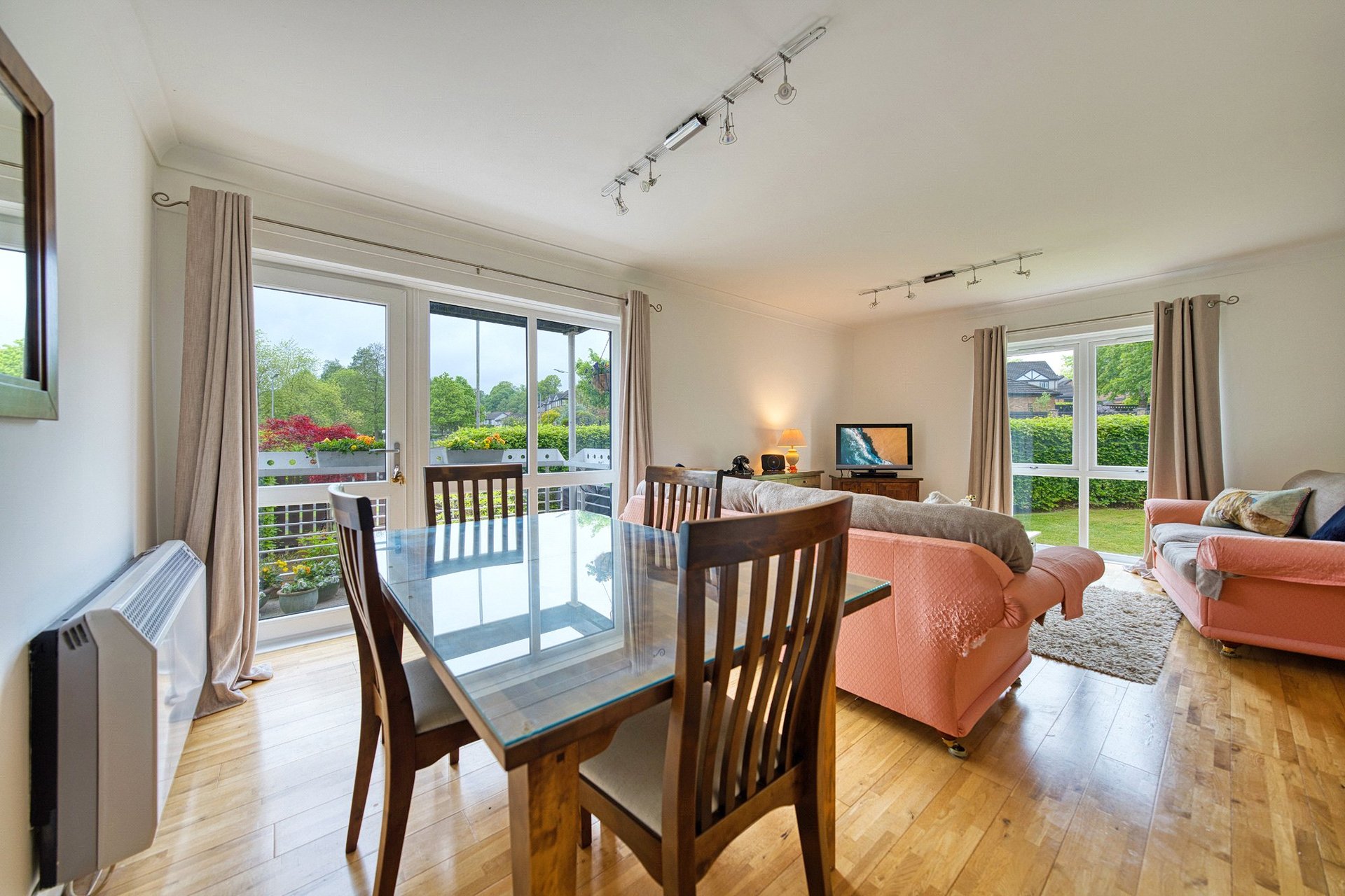 2 Ballagan Place, Milngavie, G62 7RQ - Picture #7