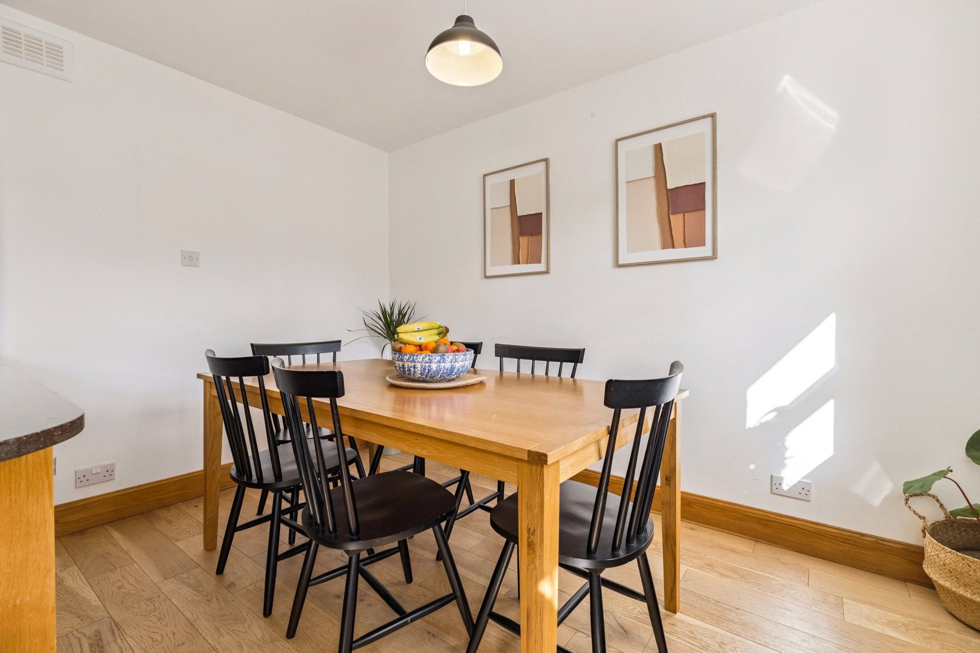 4 Cameron Crescent, Carmunnock, Clarkston, Glasgow, G76 9DX - Picture #13