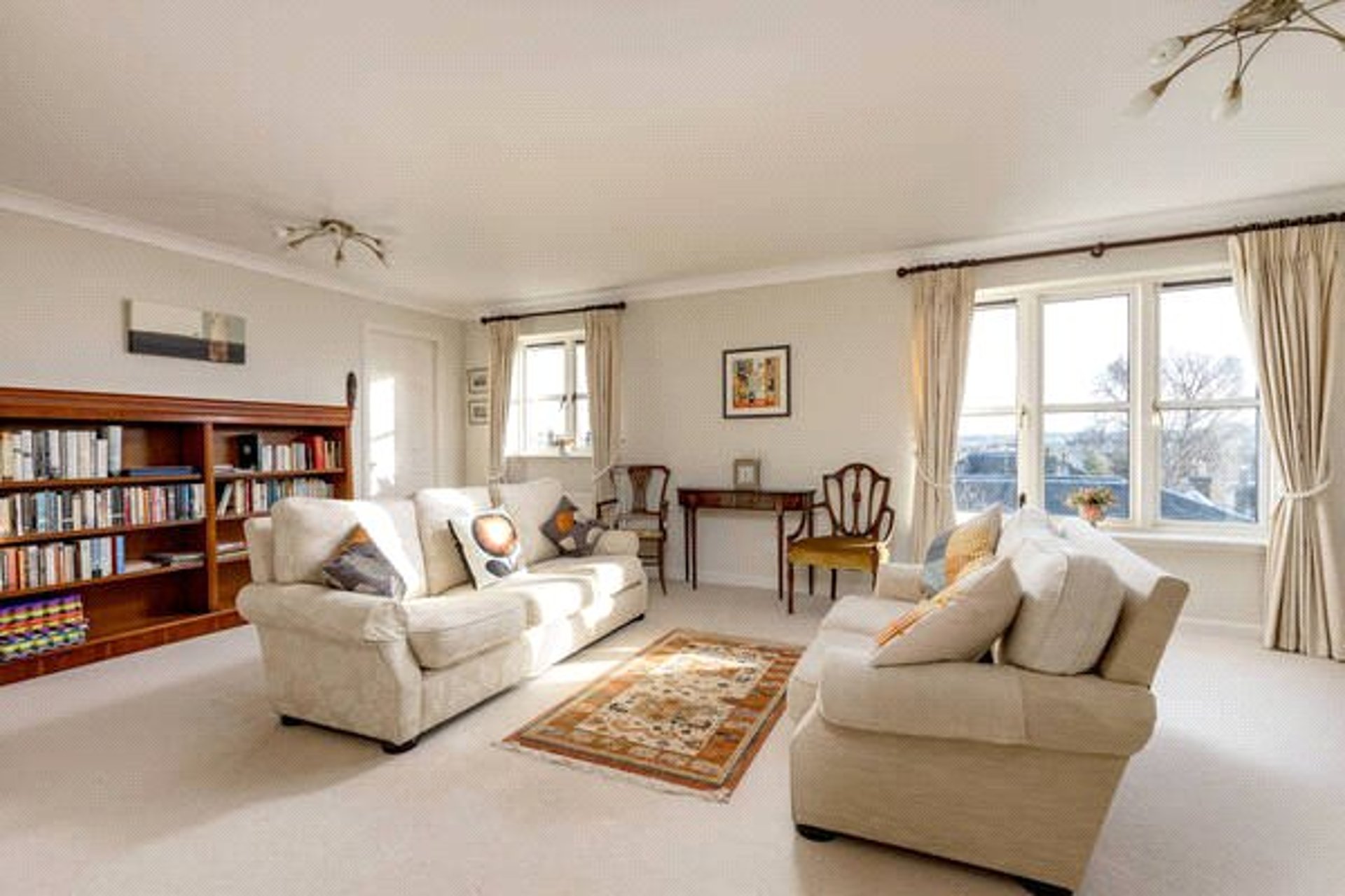 19/9 South Gray Street, Edinburgh, Midlothian, EH9 1TE - Picture #2