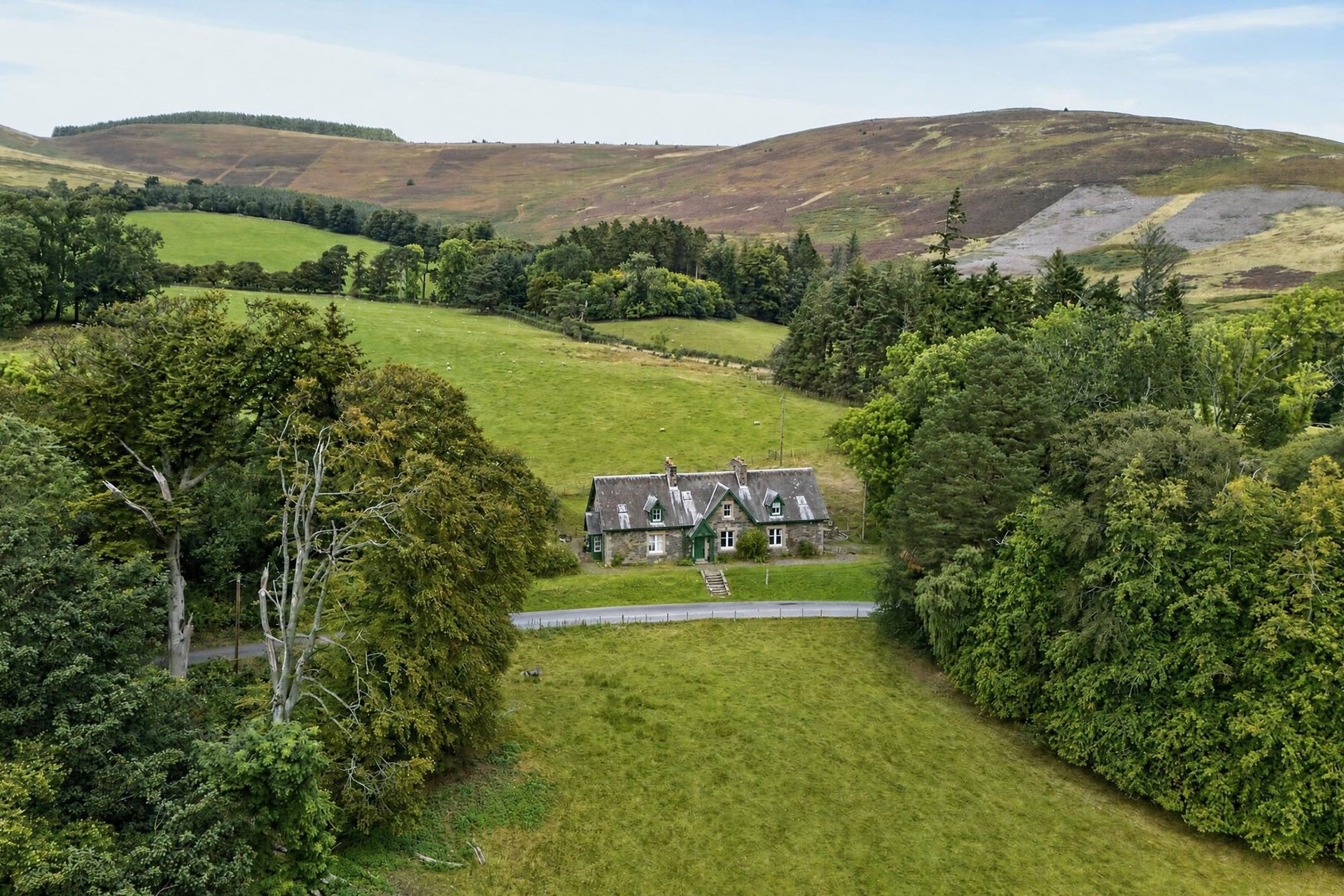 2 Fethan View, Innerleithen, Scottish Borders, EH44 6PX - Picture #24