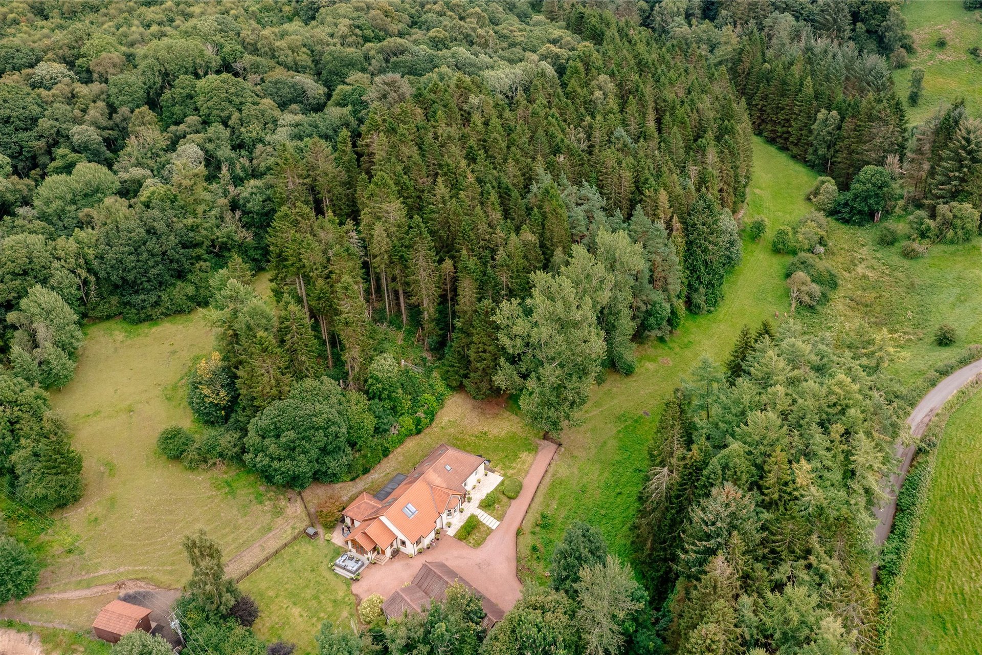 Woodend, Mousebank Road, Lanark, ML11 7TD - Picture #52