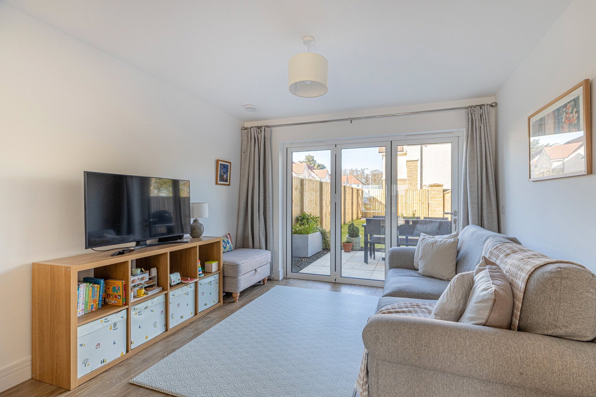 24 Broomhill Drive, Kirkintilloch, G66 1FB - Picture #4