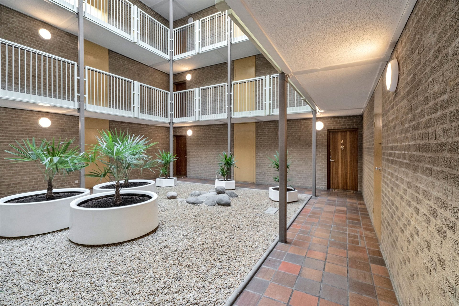 3/4 Western Gardens, Murrayfield, Edinburgh, EH12 5QD - Picture #2